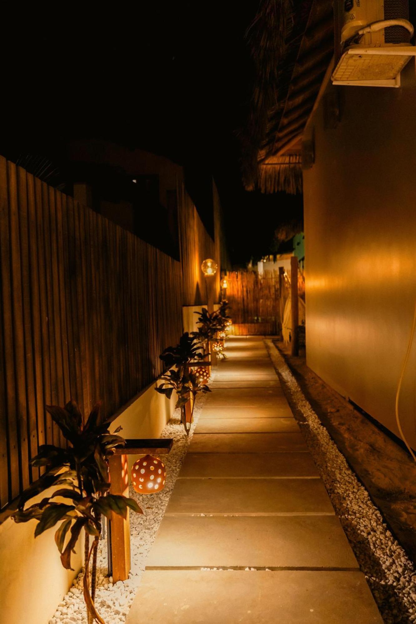 Pousada Casa Buriti - อาชินส์ ภายนอก รูปภาพ