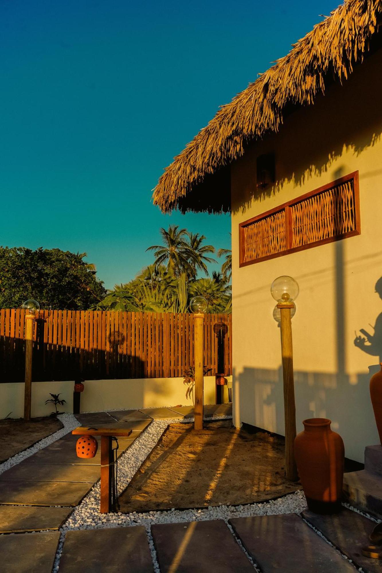 Pousada Casa Buriti - อาชินส์ ภายนอก รูปภาพ