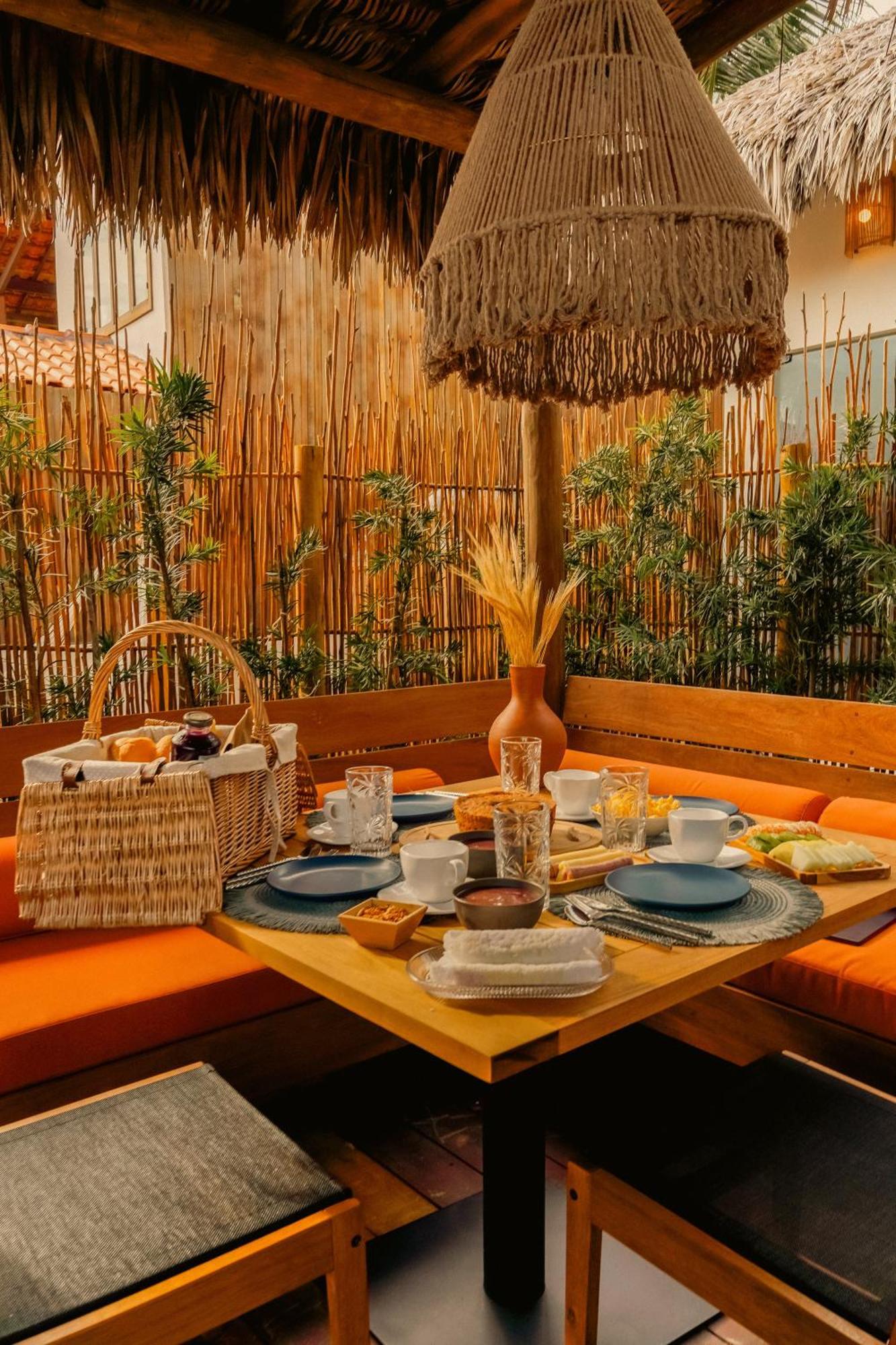 Pousada Casa Buriti - อาชินส์ ภายนอก รูปภาพ